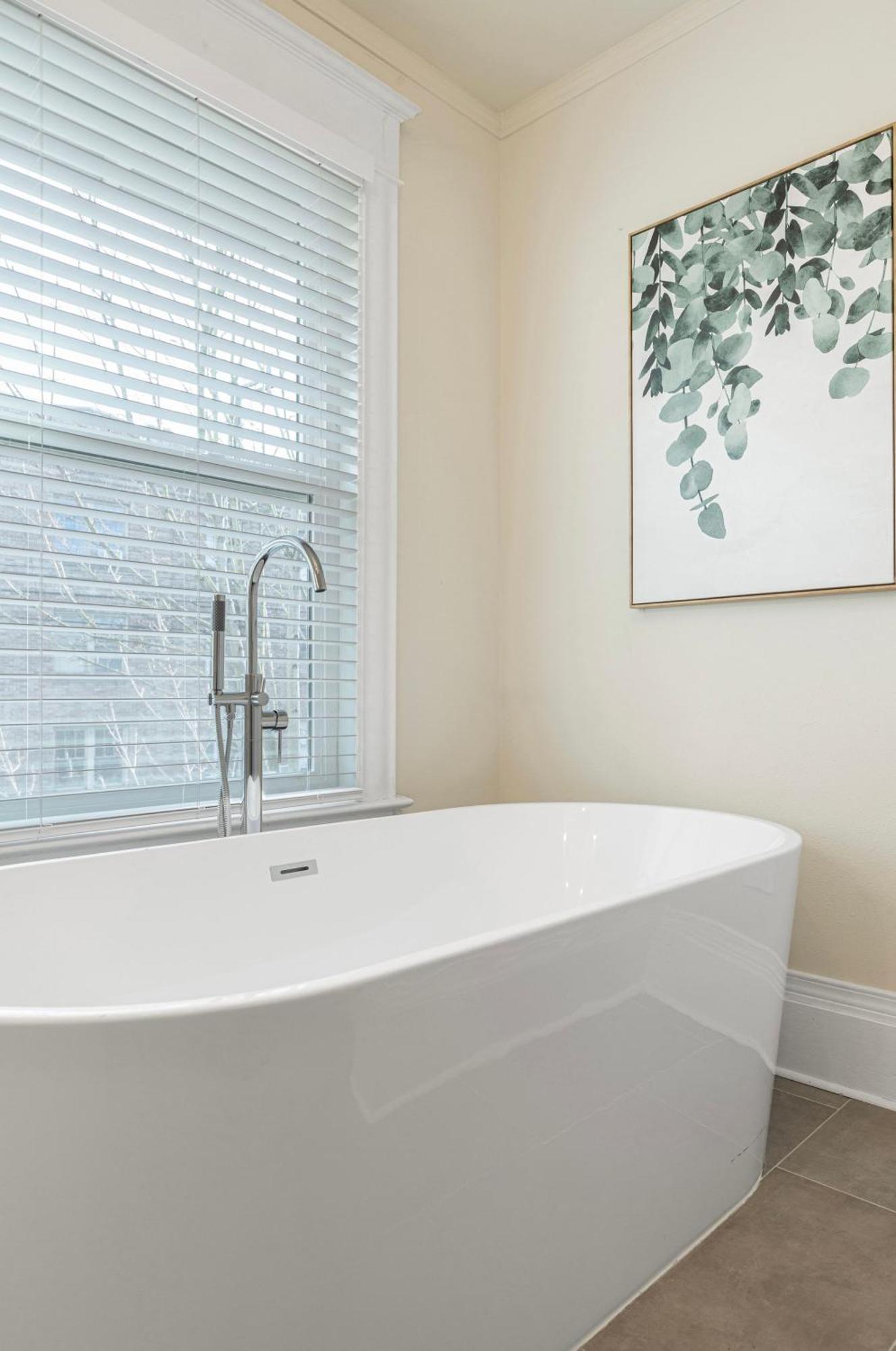 Holiday home Vintage Meets Modern Spacious Capitol Hill Single Family With 97 Walk Score Seattle